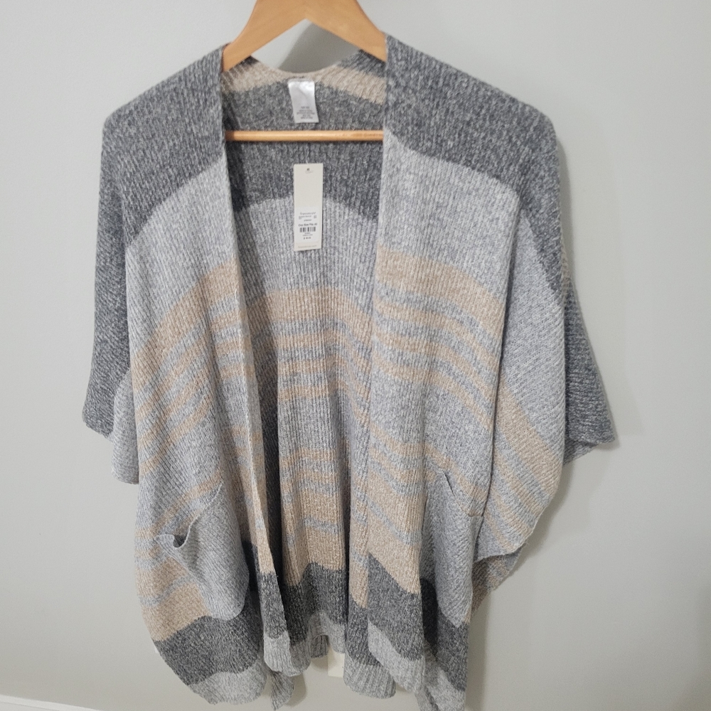 NEW oversized poncho/cardigan. One size fits all. Gray and tan. From Francesca's